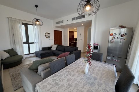 3 bedrooms Apartment in Zahra Apartments, UAE No. 165035 6
