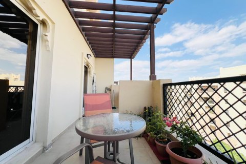 Квартира с 2 спальнями в Golf City, ОАЭ №147014 16