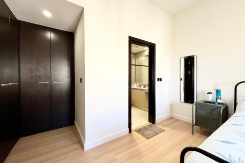 Квартира с 2 спальнями в Golf City, ОАЭ №147014 11