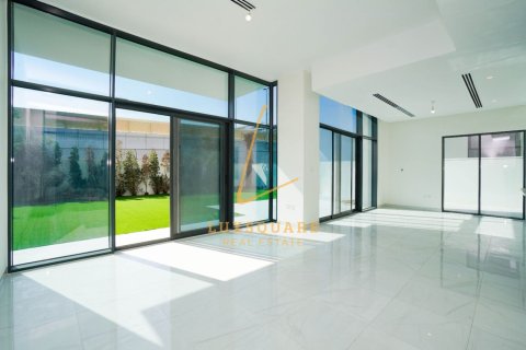 Villa de 4 dormitorios en Murooj Al Furjan, UAE No. 143863 3