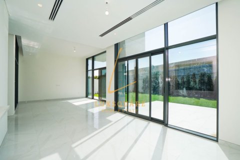 Villa de 4 dormitorios en Murooj Al Furjan, UAE No. 143863 5