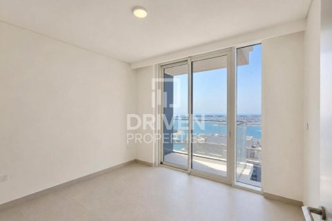 Квартира с 3 спальнями в EMAAR Beachfront, ОАЭ №209844 6