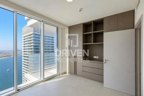 Квартира с 3 спальнями в EMAAR Beachfront, ОАЭ №209844 12