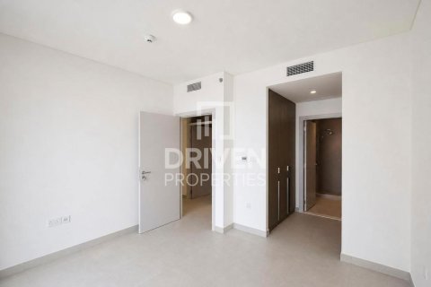 Квартира с 3 спальнями в EMAAR Beachfront, ОАЭ №209844 7