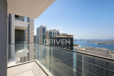 Квартира с 3 спальнями в EMAAR Beachfront, ОАЭ №209844 21