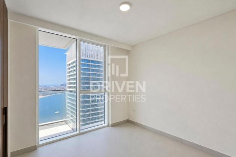 Квартира с 3 спальнями в EMAAR Beachfront, ОАЭ №209844 14