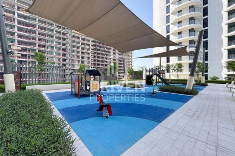 Квартира с 3 спальнями в EMAAR Beachfront, ОАЭ №209843 20
