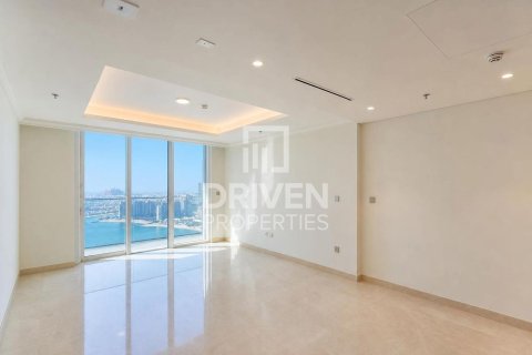 Квартира с 3 спальнями в EMAAR Beachfront, ОАЭ №209843 6
