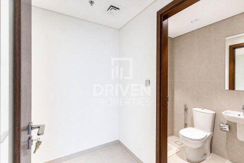 Квартира с 3 спальнями в EMAAR Beachfront, ОАЭ №209843 17