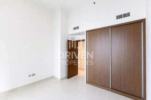 Квартира с 3 спальнями в EMAAR Beachfront, ОАЭ №209843 11