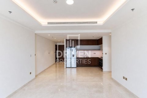 Квартира с 3 спальнями в EMAAR Beachfront, ОАЭ №209843 7