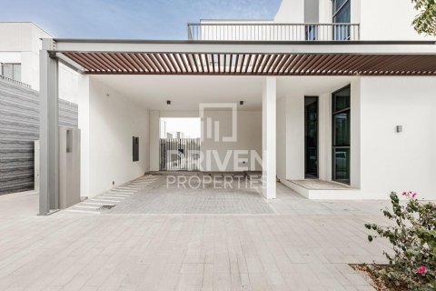 Villa de 4 dormitorios en Joy, UAE No. 137659 6