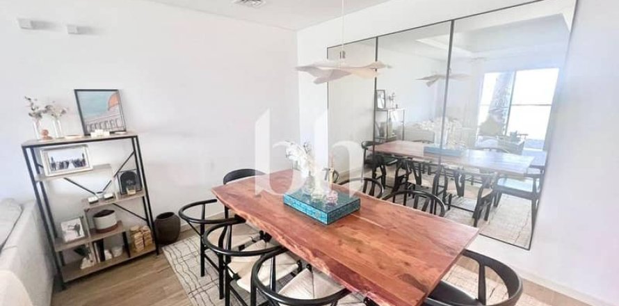 Квартира с 2 спальнями  №114104