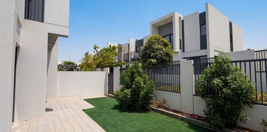 Townhouse de 4 chambres à Dubai, UAE No. 203166