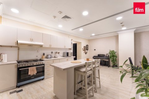 Townhouse de 4 dormitorios en Dubai, UAE No. 135913 6