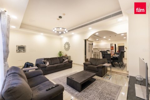 Townhouse de 4 dormitorios en Dubai, UAE No. 135913 3