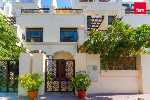 Townhouse de 4 dormitorios en Dubai, UAE No. 135913
