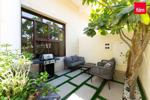 Townhouse de 4 dormitorios en Dubai, UAE No. 135913 4