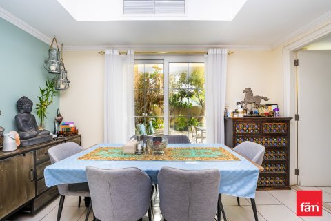 Villa de 2 dormitorios en Dubai, UAE No. 135912 7