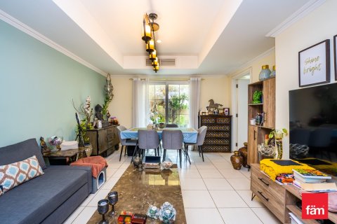Villa de 2 dormitorios en Dubai, UAE No. 135912 6