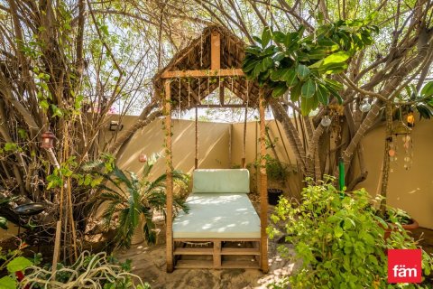 Villa de 2 dormitorios en Dubai, UAE No. 135912 27