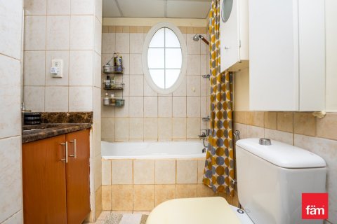 Villa de 2 dormitorios en Dubai, UAE No. 135912 18