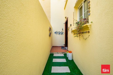 Villa de 2 dormitorios en Dubai, UAE No. 135912 21