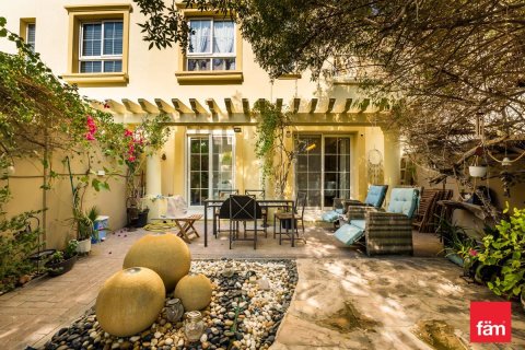 Villa de 2 dormitorios en Dubai, UAE No. 135912 26