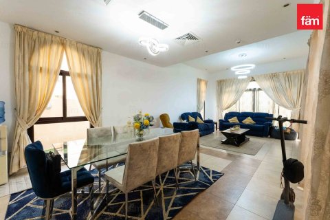 4 bedrooms Villa in Dubai, UAE No. 88857 10