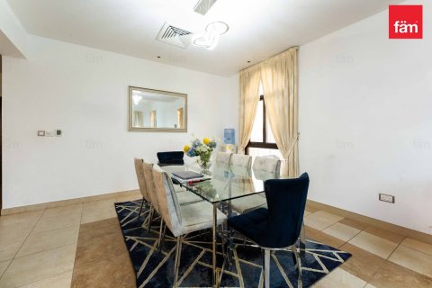 4 bedrooms Villa in Dubai, UAE No. 88857 11