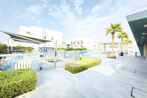 5 bedrooms Villa  No. 115842 17