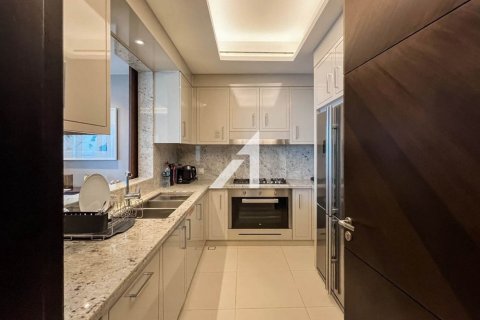 4 bedrooms Apartment  No. 115847 11