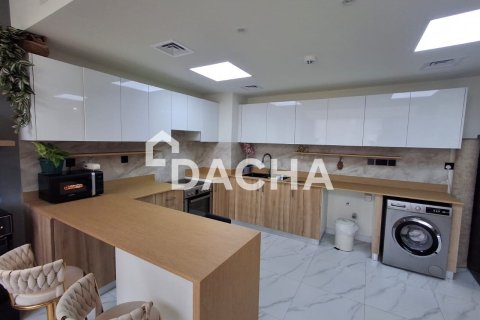 3 bedrooms Townhouse in Dubai Land, UAE No. 156596 16