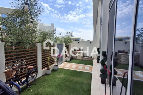 3 bedrooms Townhouse in Dubai Land, UAE No. 156596 11