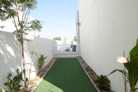 Таунхаус с 3 спальнями в DAMAC Hills (Akoya by DAMAC), ОАЭ №137515 20