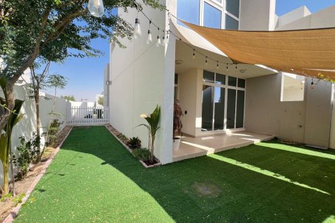 Таунхаус с 3 спальнями в DAMAC Hills (Akoya by DAMAC), ОАЭ №137515