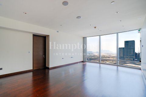 2 bedrooms Apartment in Burj Khalifa, UAE No. 165856 16