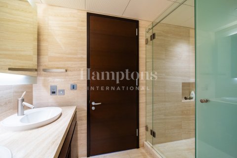 2 bedrooms Apartment in Burj Khalifa, UAE No. 165856 11