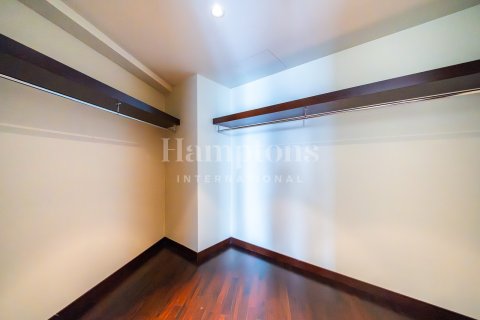 2 bedrooms Apartment in Burj Khalifa, UAE No. 165856 21