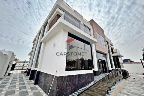 Bâtiment de 604m² à Al Mutarad, UAE No. 83182 2