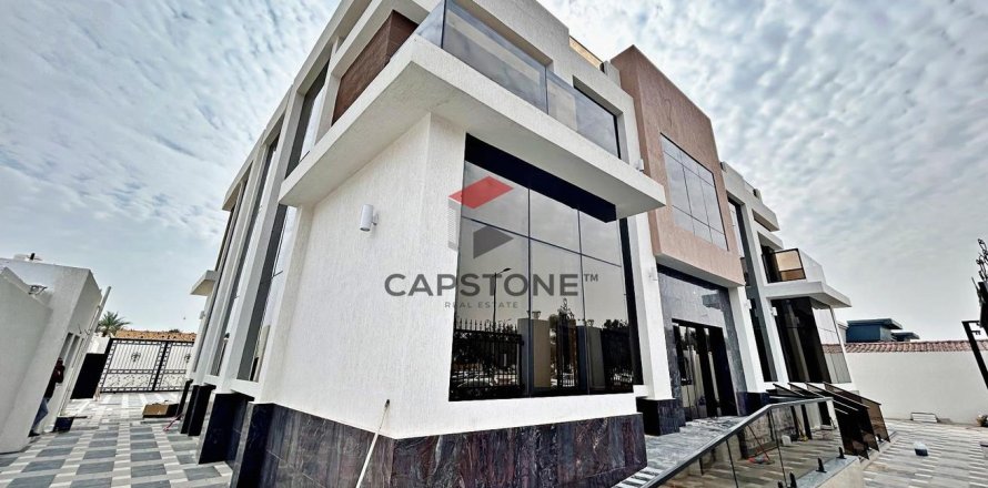 Bâtiment de 604m² à Al Mutarad, UAE No. 83182