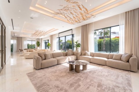 6 bedrooms Villa in Dubai, UAE No. 161087 7
