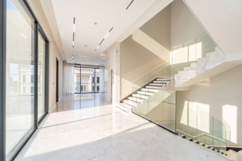 6 bedrooms Villa in Dubai, UAE No. 161087 16