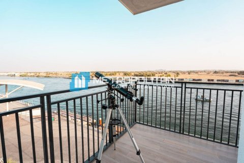 3 bedrooms Apartment on the Yas Island, UAE No. 141103 6