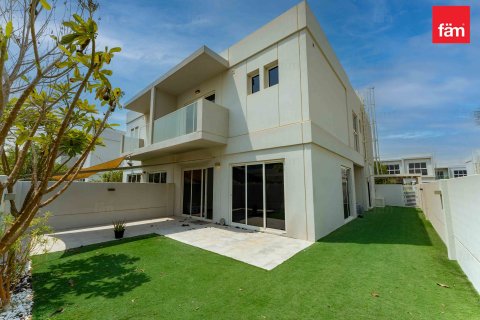 3 bedrooms Townhouse  No. 107461 2