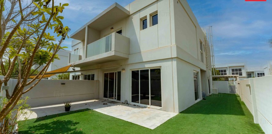 3 bedrooms Townhouse  No. 107461