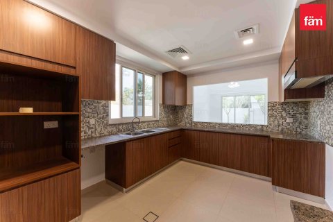 3 bedrooms Townhouse  No. 107461 7
