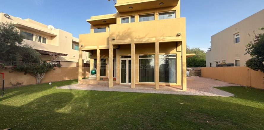 3 bedrooms Villa in Saheel, UAE No. 166162