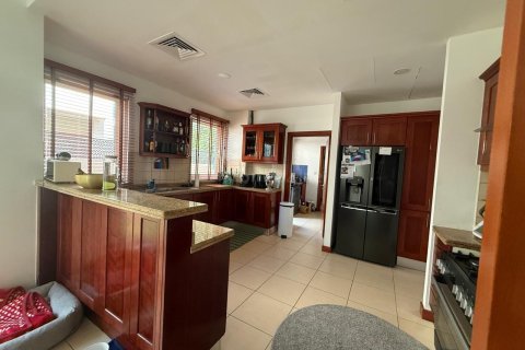 3 bedrooms Villa in Saheel, UAE No. 166162 10
