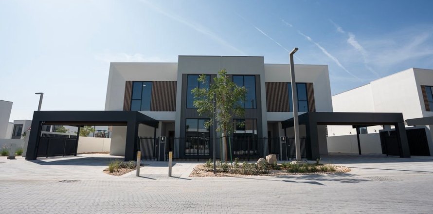 Villa de 4 chambres à Dubai, UAE No. 140455